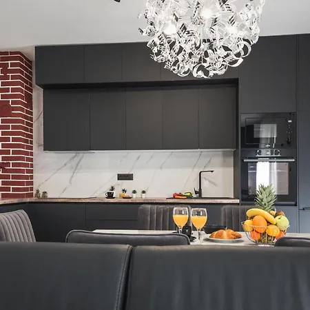 펜션 Sant'anna 로고즈니차